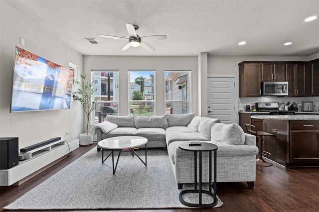 1917 Cleese DR 196C, Austin, TX 78741