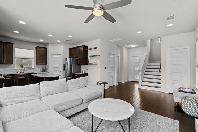 1917 Cleese DR 196C, Austin, TX 78741
