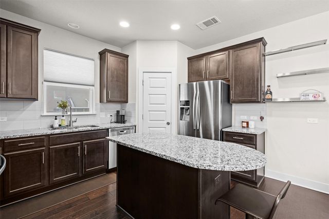 1917 Cleese DR 196C, Austin, TX 78741