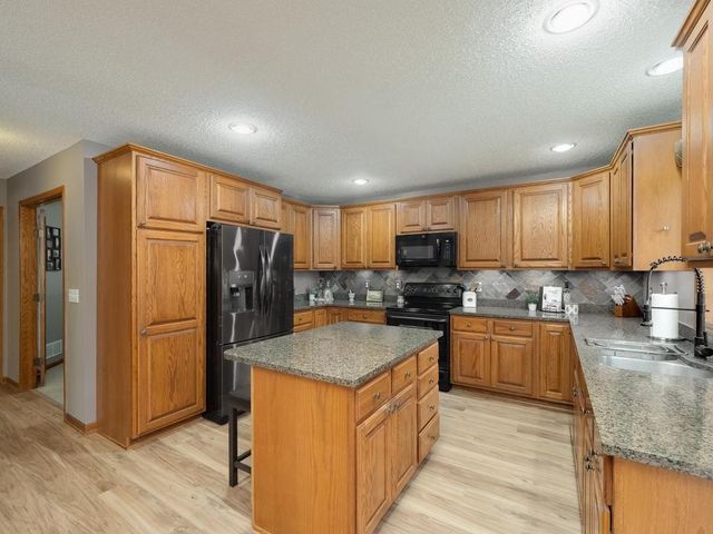 10154 Noble Court N, Brooklyn Park, MN 55443