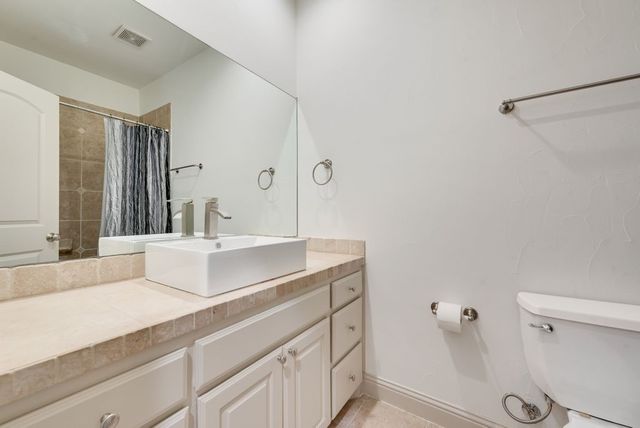 5113 Vandelia Street, Dallas, TX 75235
