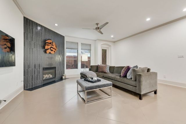 5113 Vandelia Street, Dallas, TX 75235