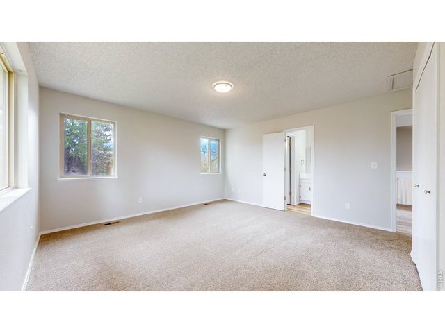 2038 44th Ave, Greeley, CO 80634