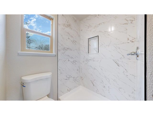 2038 44th Ave, Greeley, CO 80634