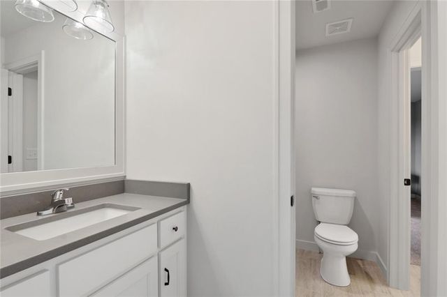 18608 Mohawk Lane, Overland Park, KS 66085