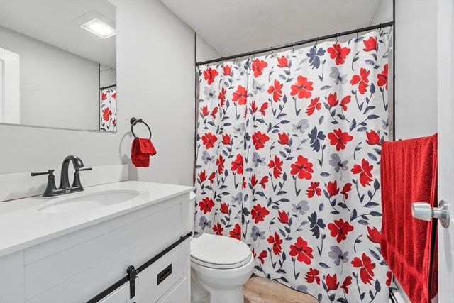 1430 Mammoth Rd, Dracut, MA 01826