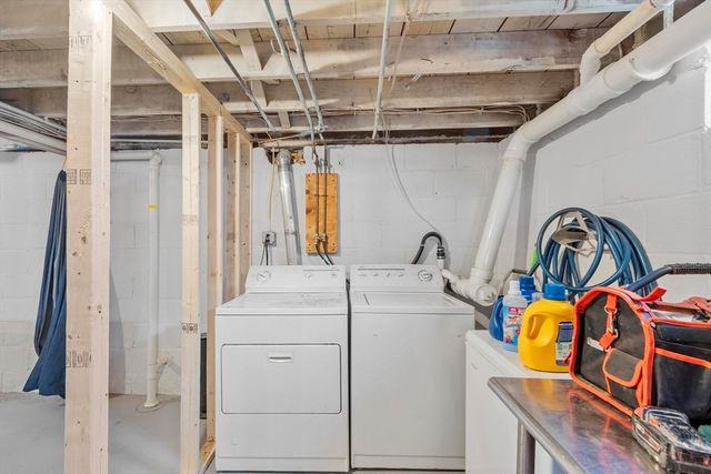 1430 Mammoth Rd, Dracut, MA 01826