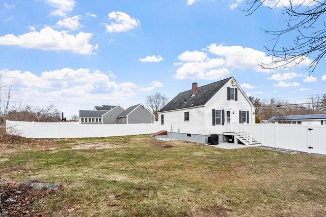 1430 Mammoth Rd, Dracut, MA 01826