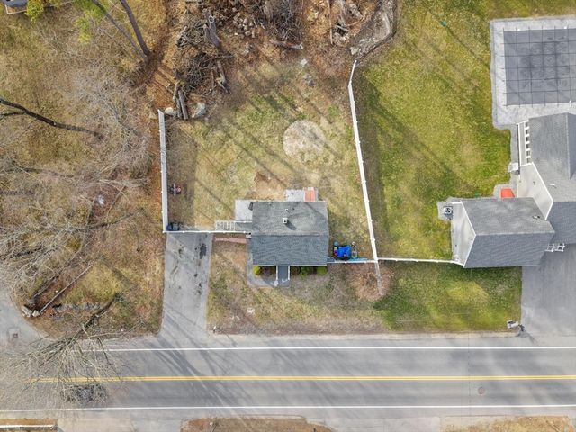 1430 Mammoth Rd, Dracut, MA 01826
