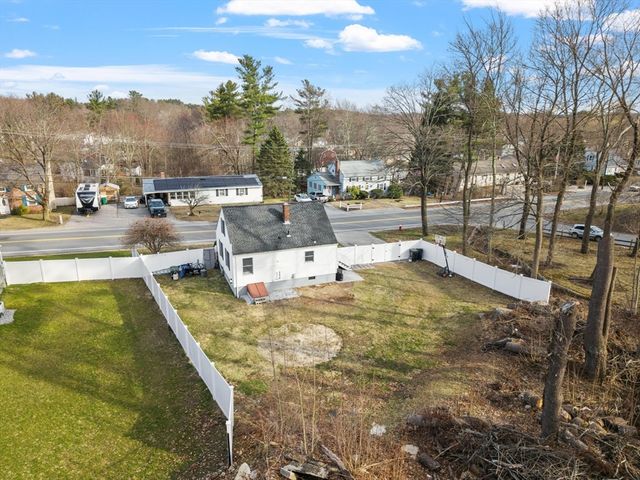1430 Mammoth Rd, Dracut, MA 01826