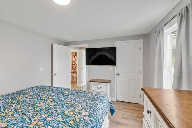 1430 Mammoth Rd, Dracut, MA 01826