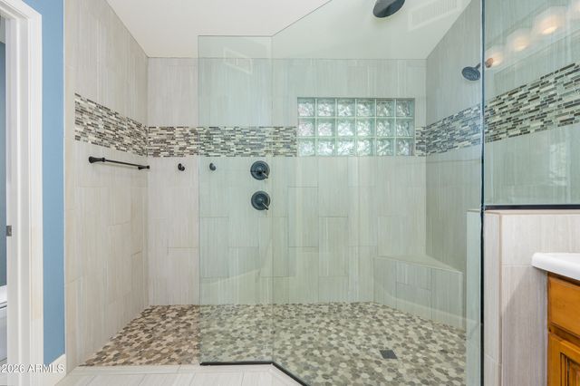 1520 W DEVON Drive, Gilbert, AZ 85233