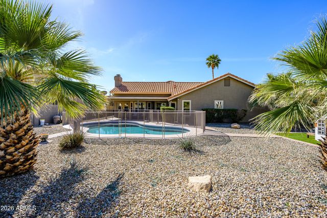 1520 W DEVON Drive, Gilbert, AZ 85233