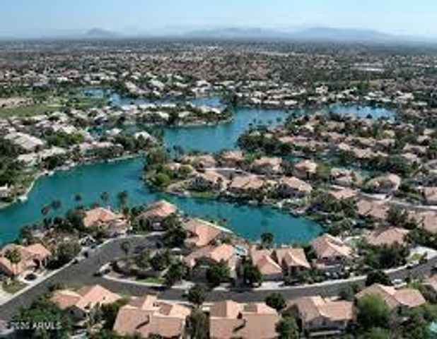 1520 W DEVON Drive, Gilbert, AZ 85233