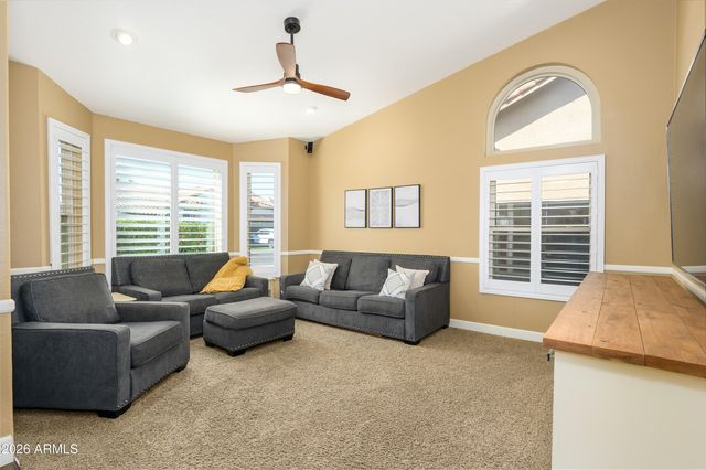 1520 W DEVON Drive, Gilbert, AZ 85233