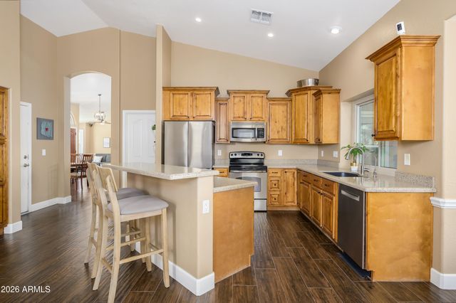 1520 W DEVON Drive, Gilbert, AZ 85233