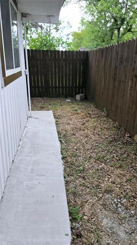 101 S Lockhart ST C, Manor, TX 78653