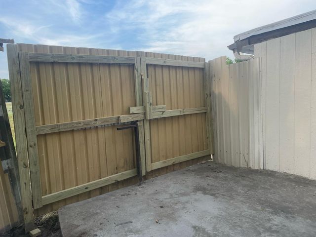 101 S Lockhart ST C, Manor, TX 78653