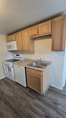 101 S Lockhart ST C, Manor, TX 78653