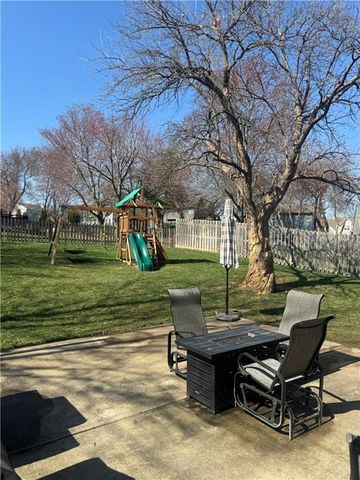 12764 S Gallery Street, Olathe, KS 66062