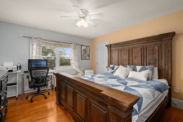 55 Arlington St, Lowell, MA 01854