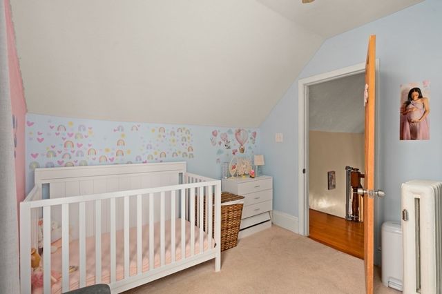 55 Arlington St, Lowell, MA 01854