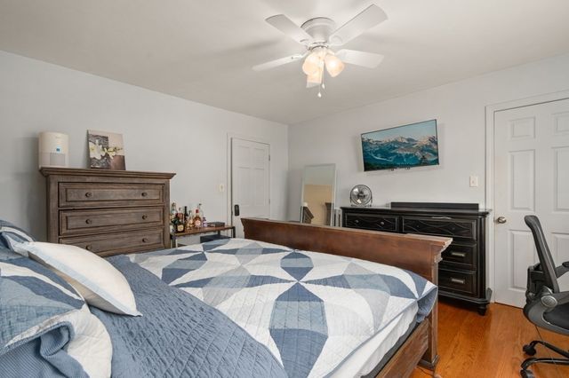 55 Arlington St, Lowell, MA 01854