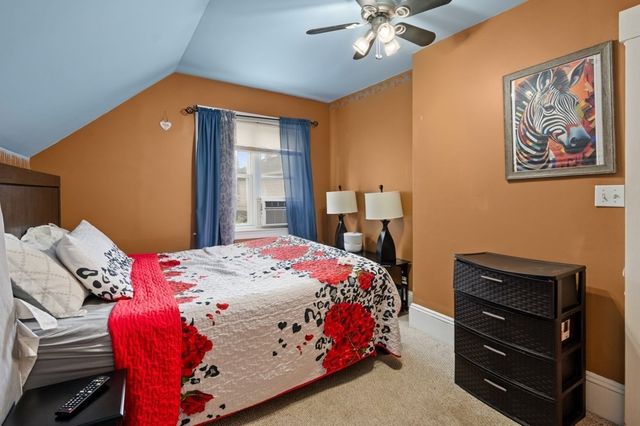 55 Arlington St, Lowell, MA 01854