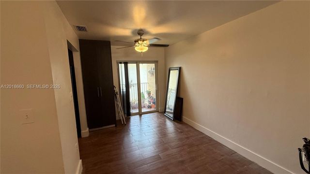 3011 W 76th St A-210, Hialeah, FL 33018