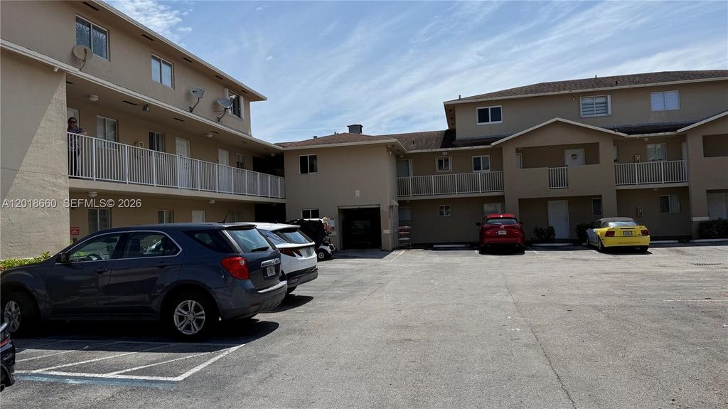 3011 W 76th St A-210, Hialeah, FL 33018
