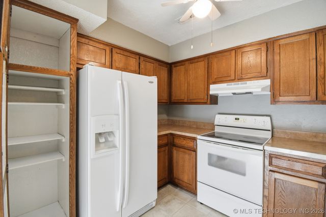 1236 S 110th East Avenue 3B, Tulsa, OK 74128