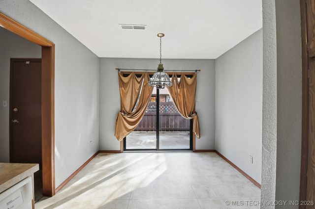 1236 S 110th East Avenue 3B, Tulsa, OK 74128