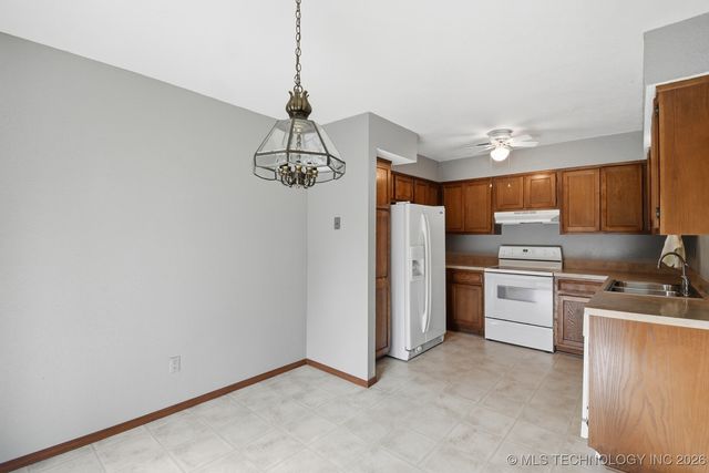 1236 S 110th East Avenue 3B, Tulsa, OK 74128