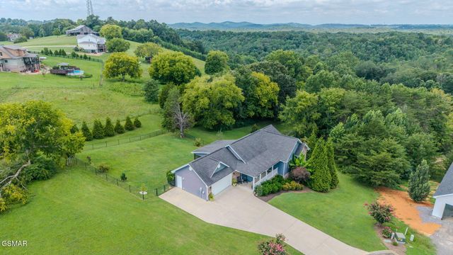 834 Wehali Trail, Kodak, TN 37764