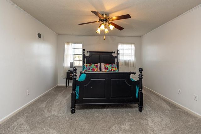 11 VIKING DR, Memphis, TN 38018