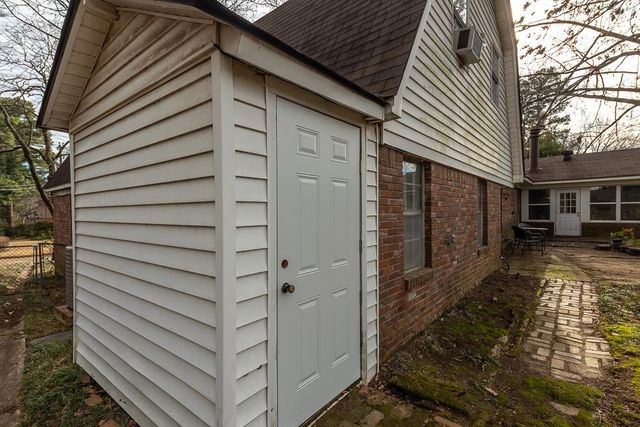 11 VIKING DR, Memphis, TN 38018