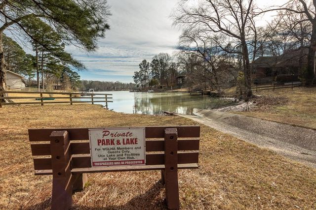 11 VIKING DR, Memphis, TN 38018