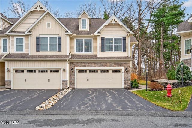 21 Hillman Loop, Round Lake, NY 12151