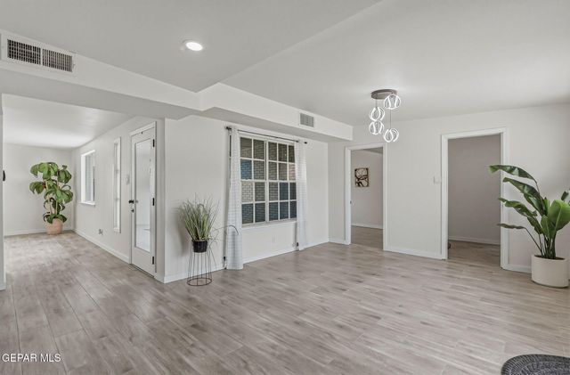 10333 UVALDE Place, El Paso, TX 79924