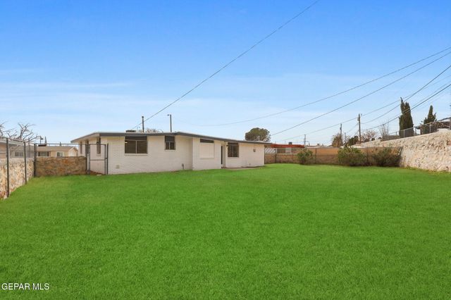 10333 UVALDE Place, El Paso, TX 79924