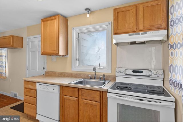 3412 OLD ORCHARD RD, Harrisburg, PA 17109