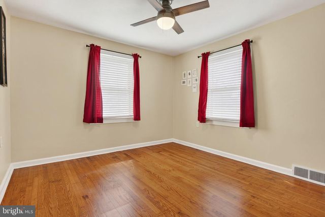 3412 OLD ORCHARD RD, Harrisburg, PA 17109