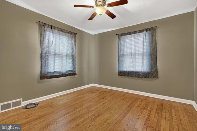 3412 OLD ORCHARD RD, Harrisburg, PA 17109