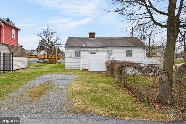 3412 OLD ORCHARD RD, Harrisburg, PA 17109