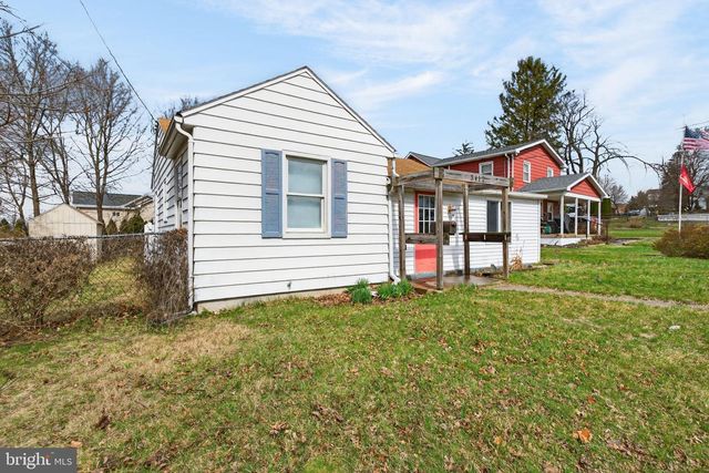 3412 OLD ORCHARD RD, Harrisburg, PA 17109