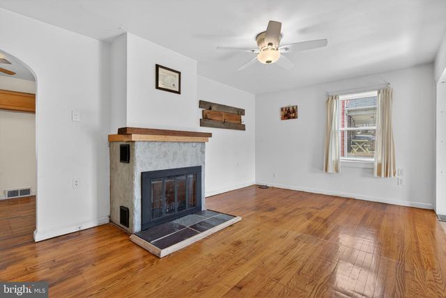 3412 OLD ORCHARD RD, Harrisburg, PA 17109