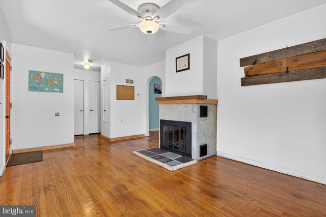 3412 OLD ORCHARD RD, Harrisburg, PA 17109