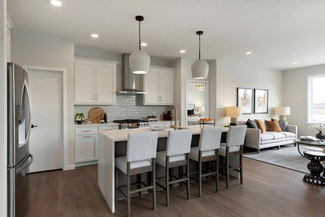 3476 Knightsbridge Trail N, Lake Elmo, MN 55042