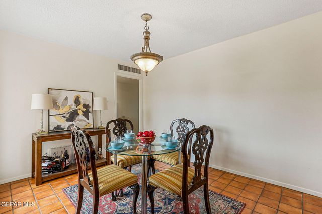 540 MARTHMONT Way, El Paso, TX 79912