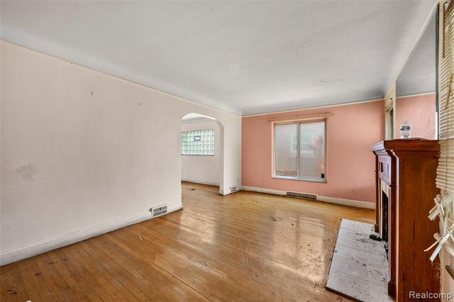 9549 Rutland Street, Detroit, MI 48227